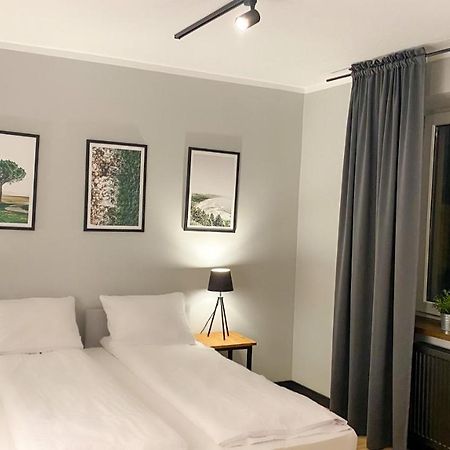 Zajazd Valentino / Listopadowa 55 Томашув-Любельский Экстерьер фото